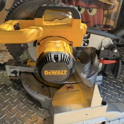 Dewalt 10in Miter Saw 