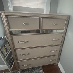 Two Dresser Set. 