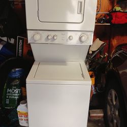 Whirlpool Washer And Dryer Combo 24 In ch