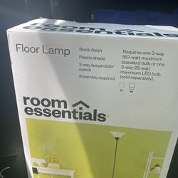 Room Essential   Floor  Lamp