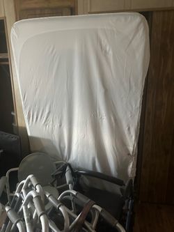 Adjustable Platform Bed-raises in middle