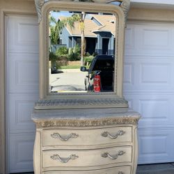 Heavy two piece Henredon marble top table and mirror set