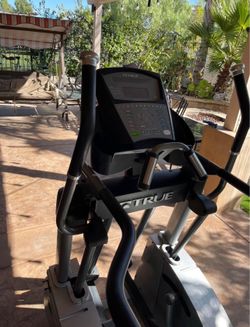 True Fitness TSX Elliptical for Sale in San Diego, CA OfferUp