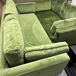 Two Pieces Sofa In Green