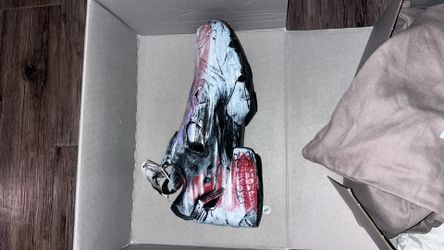 Vetements Reebok size US 7 1/2
