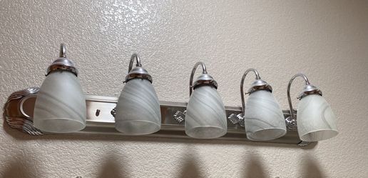 5 Lights Chrome Vanity Lights LED Light Bulbs 