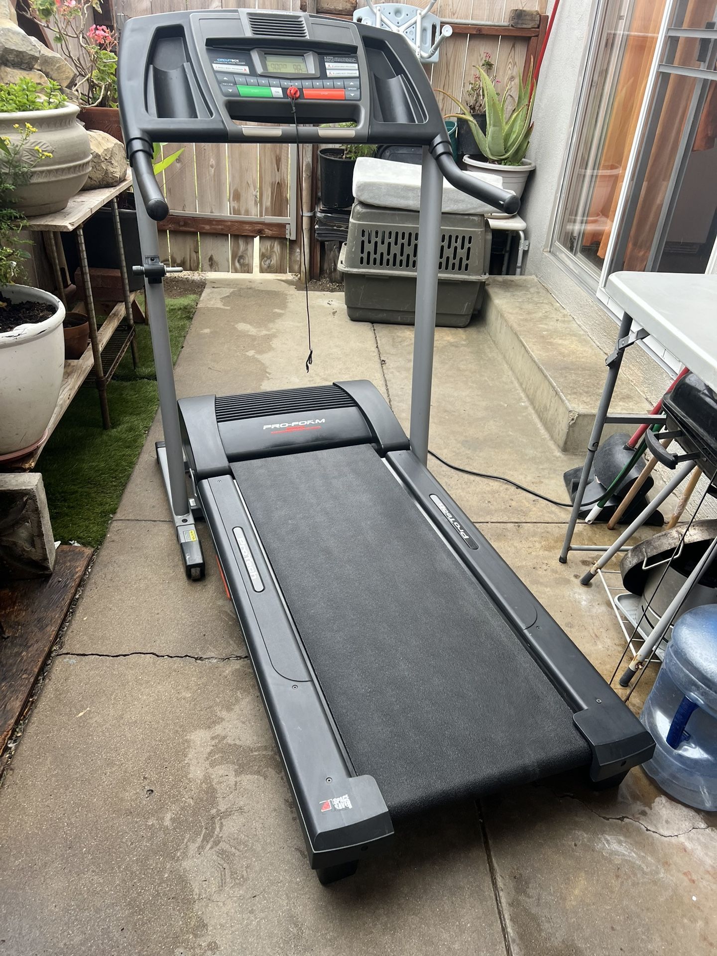 Pro Form Treadmill Works Perfect Delivery Available Locally