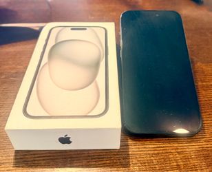 iPhone 15 128GB