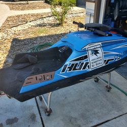 2016 Hurricane C2 Carbon Fiber Backflip PWC