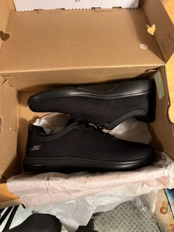 Skechers Archfit Size 7W