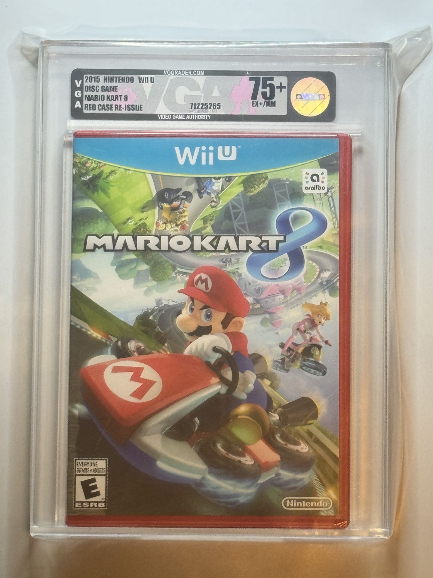 Mario Kart 8 Nintendo Wii U factory sealed VGA 75