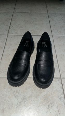 women’s loafers size 8