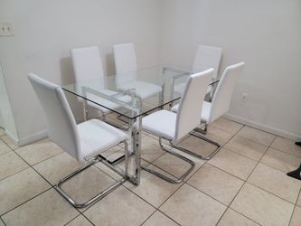 Dining set . Perfect Stylish For Your Home! - Juego de Comedor ¡ Estilo perfecto para su hogar!