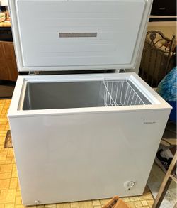 Frigidaire Chest Freezer