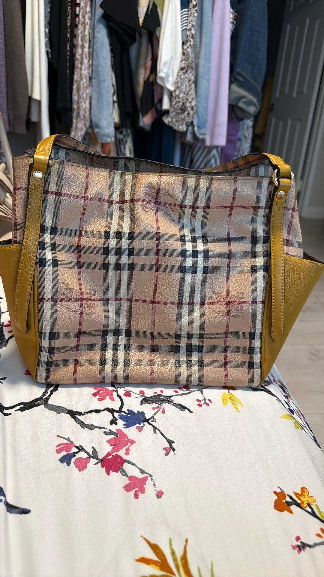 Pre-loved Authentic Burberry Canterbury Tote Bag