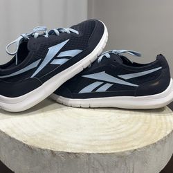 Reebok Ahead Action RS Low Top Memory Tech Sneakers Womens sz 8.5