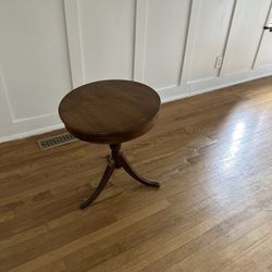 Antique Small Round Table 