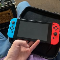 Nintendo Switch No Dock 