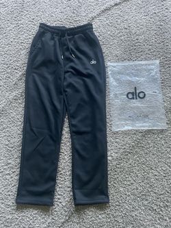 BLACK PANTS