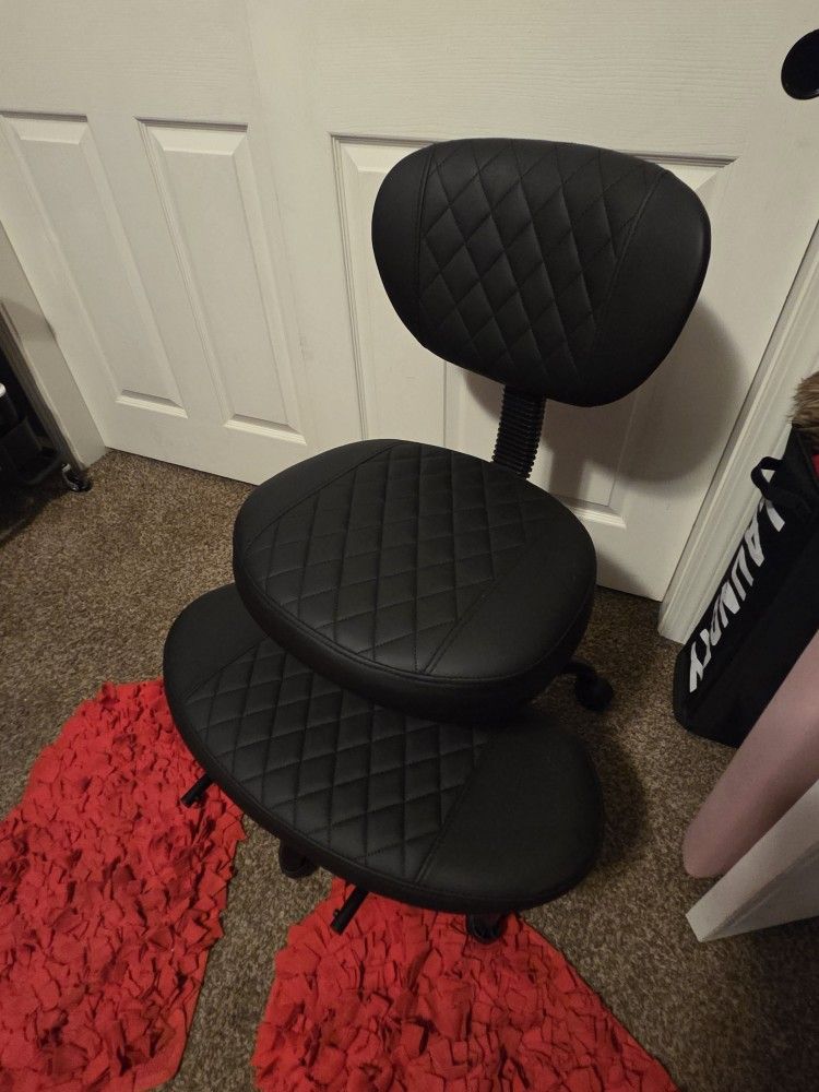Cross Legged Office Chair