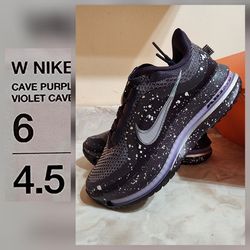 Nike Pegasus Premium SE size 6