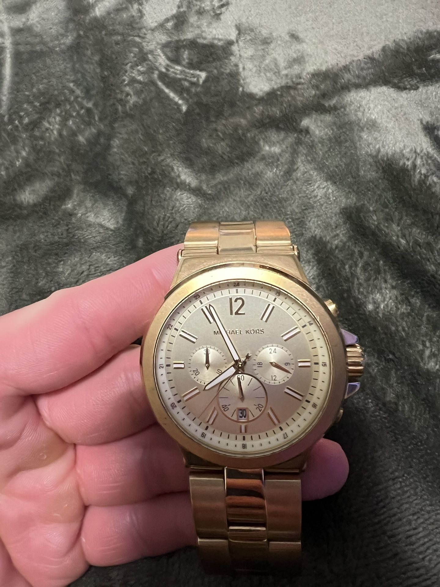 Michael Kors Gold Watch 35$