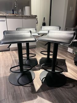 Set of 4 Adjustable Black Bar Stools