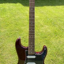 Squier Classic Vibe ‘70s Stratocaster HSS Walnut 