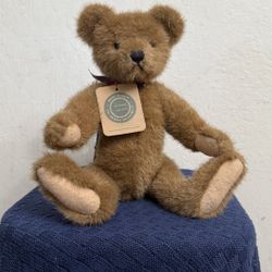 Retired Boyd's Bear Grenville Plush