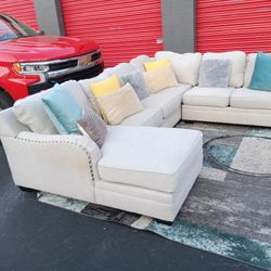 Family Size Sectional Sofa 