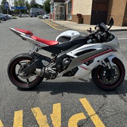 2009 Yamaha R6 
