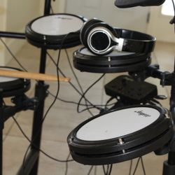 🥁 Full Electric Drum Set – Mesh Pads + Accessories! 🥁