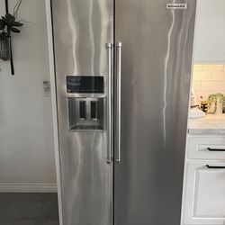 Counter depth kitchen aid refrigerator