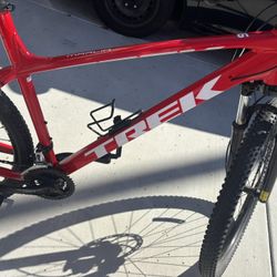TREK BIKE