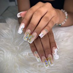Nails 