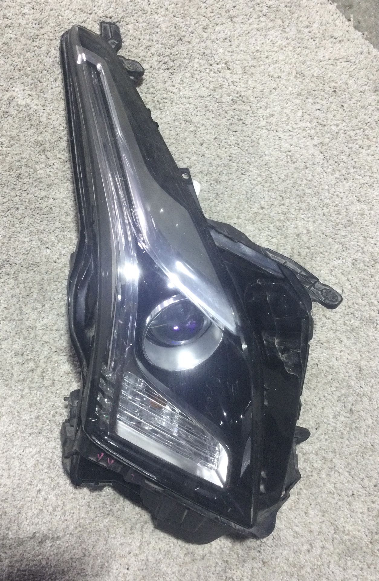 2013 2014 2015 2016 2017 2018 2019 Cadillac Ats Right Headlight