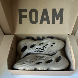 Adidas Yeezy Foam RNNR Runner Stone Taupe Mens Size 12 - ID4752 - Made In USA  