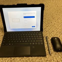 Microsoft Surface Pro 7 w/Accessories- Windows 11