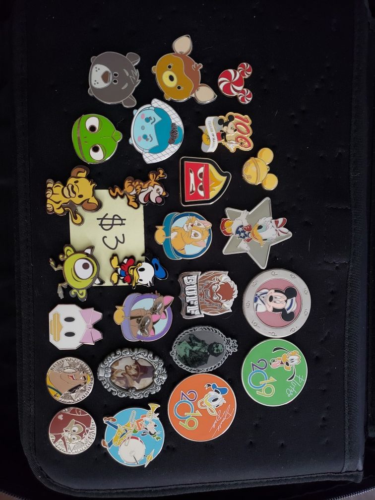 Disney pins