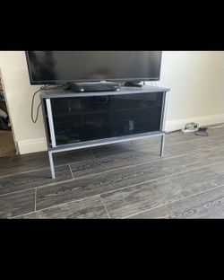 Entertainment center