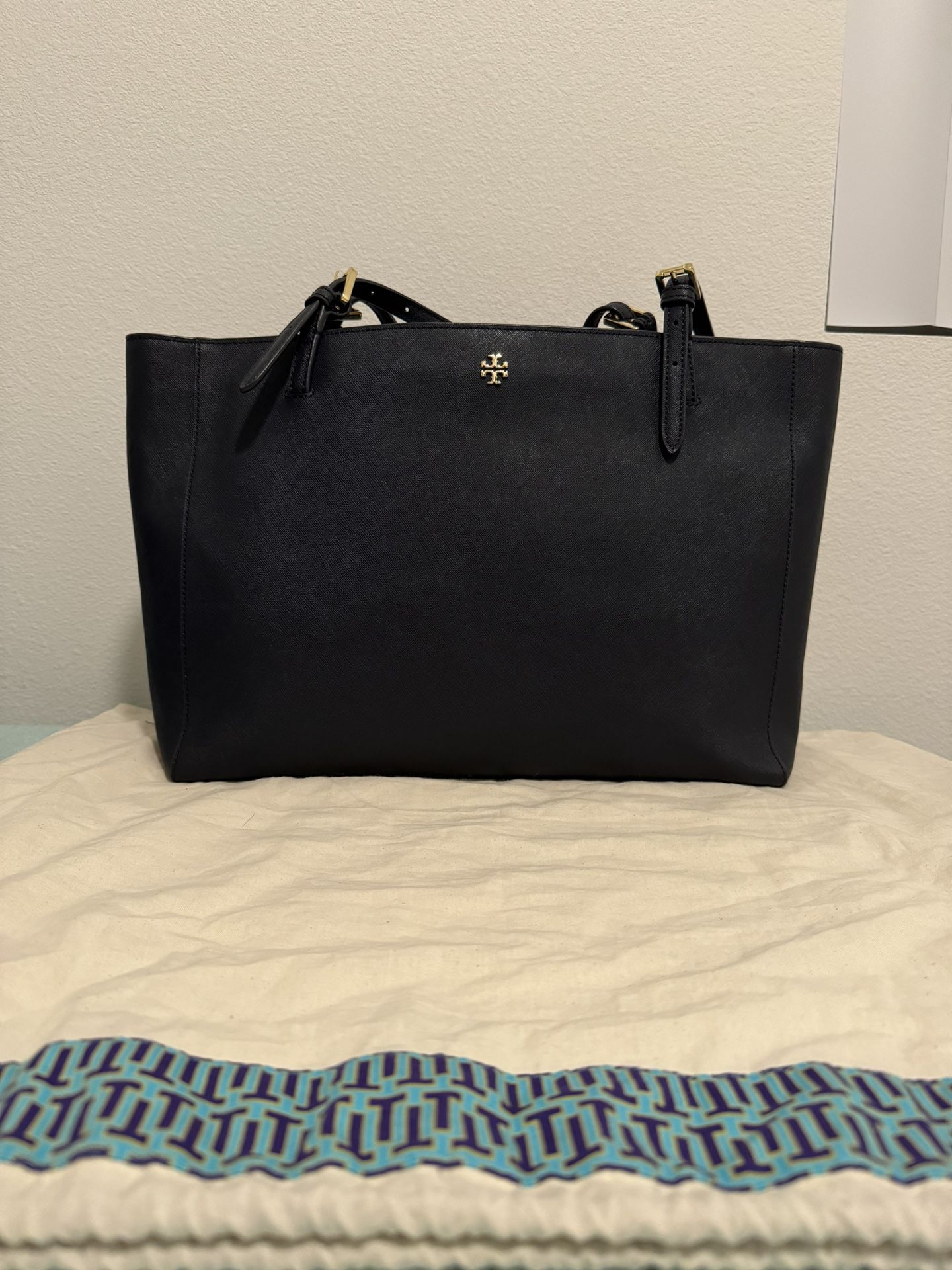 Tory Burch Tote With Dust Bag 