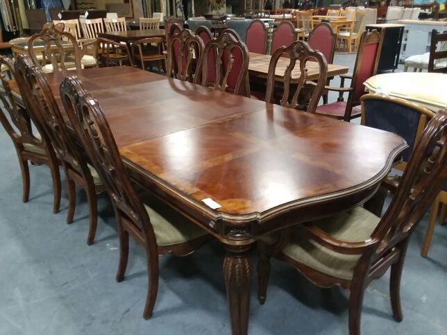 DINING SET - DREXEL HERITAGE CASA VITA 2 LEAVES TABLE 8 CHAIRS