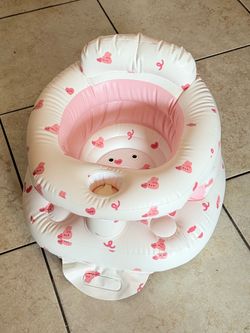 Inflatable baby seat