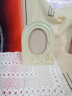 CERAMIC  PHOTO FRAME /w glass