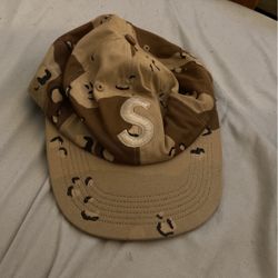 Supreme Hat Strapback 