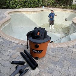 Pool Vacuum 