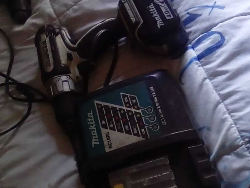 Makita Drill N Charger With Battery Included
