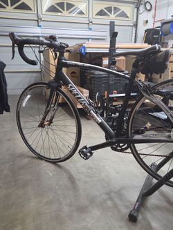 Specialized Secteur Road Bike + Blackburn TrakStand Trainer