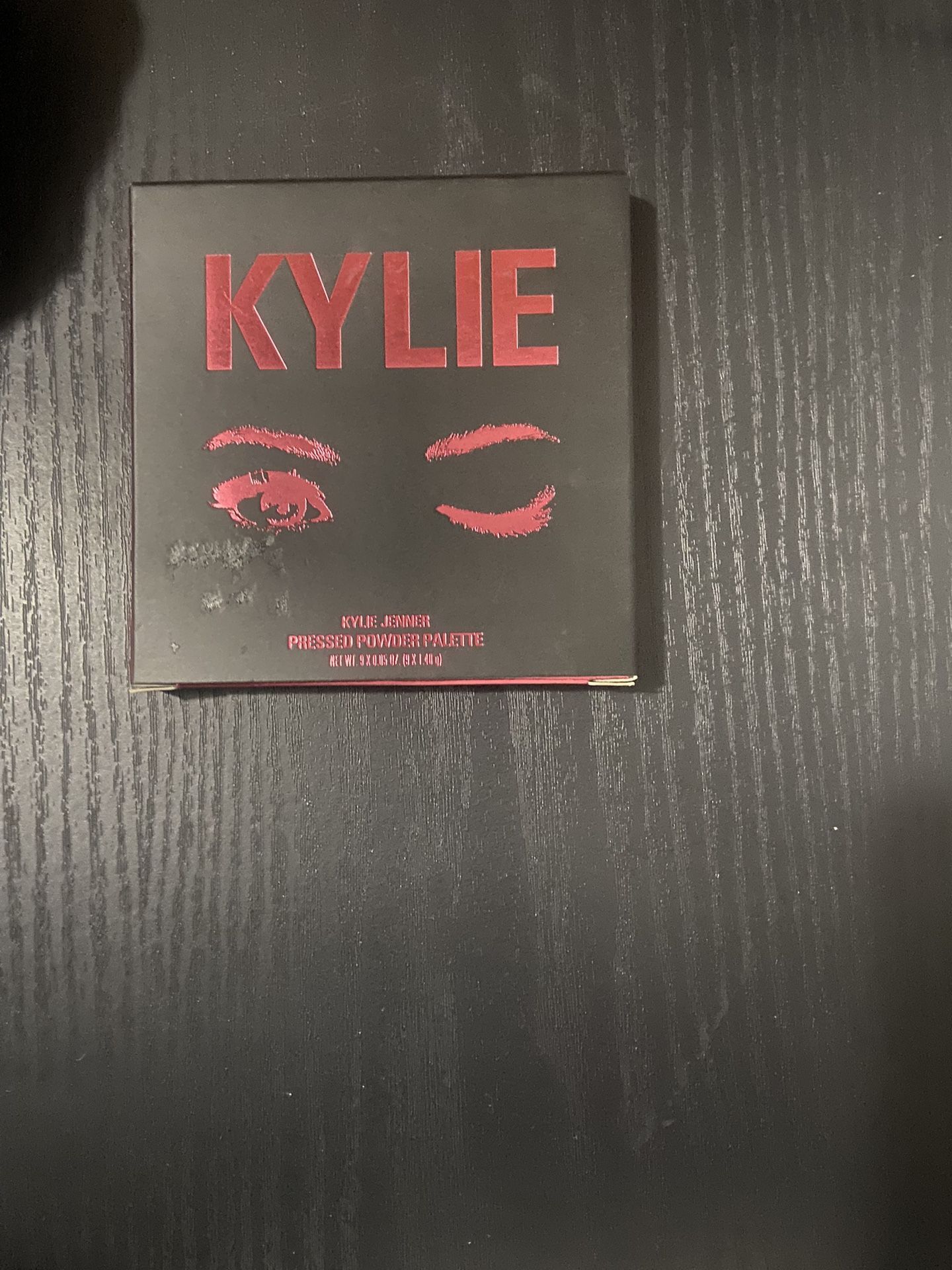 Kylie Cosmetics Eyeshadow Palette. The Burgundy Palette.