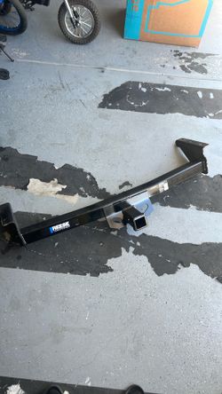 Tow hitch $100